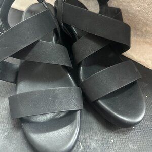 Naturalizer Black Suede Strappy Wedges – Size 7
